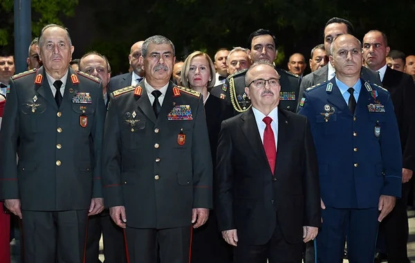 Türkiyənin Zəfər bayramı münasibətilə Bakıda rəsmi qəbul: Nələr müzakirə edildi? - FOTO