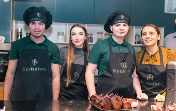 Alyona Əliyeva Bakıda ilk inklüziv iaşə obyekti olan "Kaşalata" kafeni ziyarət edib
