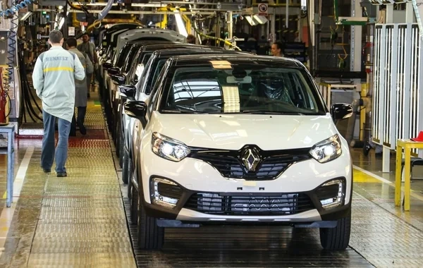 "Renault" Çinlə rəqabətə görə mühəndis heyətini ixtisar edəcək
