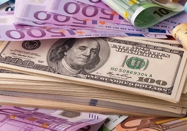 Futbol, yoxsa biznes? - Dünya çempionatında reklam qalmaqalı böyüyür