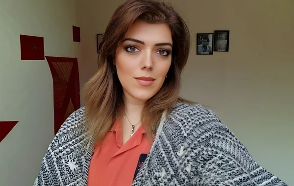 Leyla Hüseynova məşhur Əməkdar artistin QIZI İMİŞ