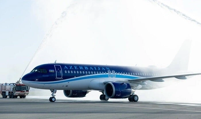 AZAL yeni təyyarə aldı - Foto