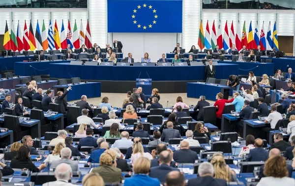 Avropa Parlamenti süni intellekti "söndürdü"