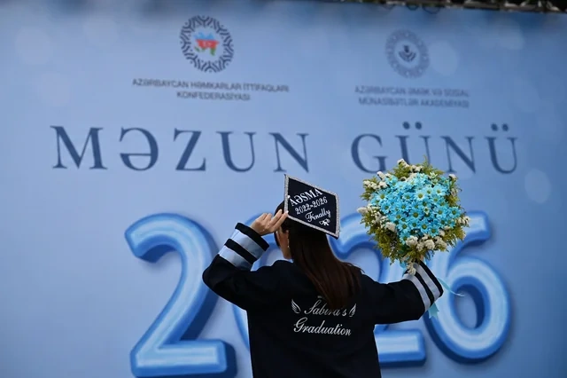 Azərbaycan Əmək və Sosial Münasibətlər Akademiyasında "Məzun günü" qeyd olunub - FOTO