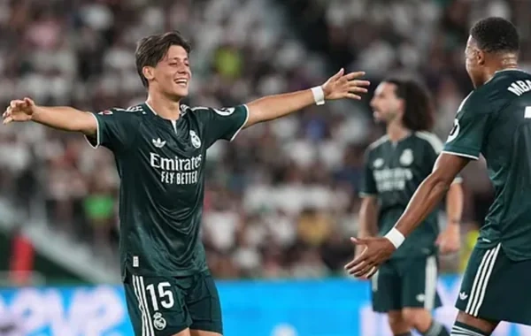İspaniya La Liqası: "Real Madrid" autsayderi çətinliklə məğlub etdi - VİDEO