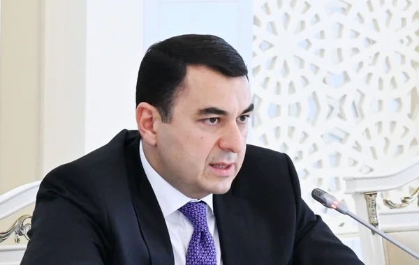 Adil Kərimli: "Aleksandr Şarovski ömrünün 50 ildən artığını Azərbaycan teatrına sərf edib"