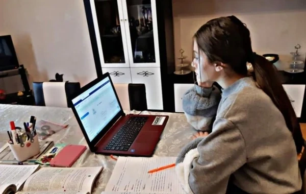Yaxın Şərqdə universitetlər təhlükə fonunda onlayn təhsilə keçir