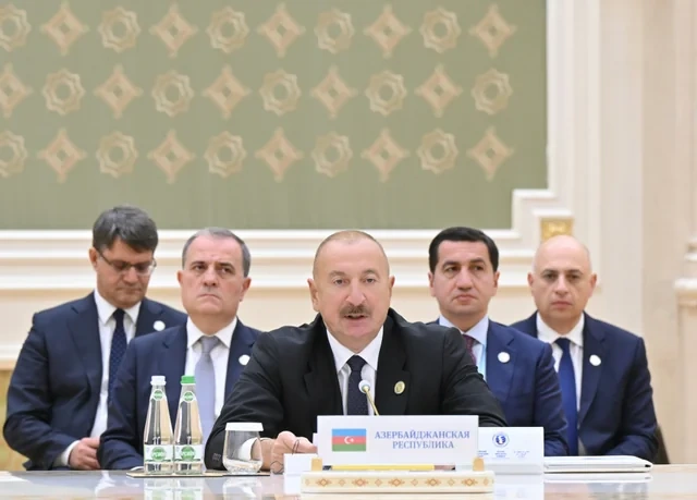 Türkmənbaşı şəhərində Xəzər Ekoloji Sammitinin geniş tərkibdə iclası keçirilib - Foto