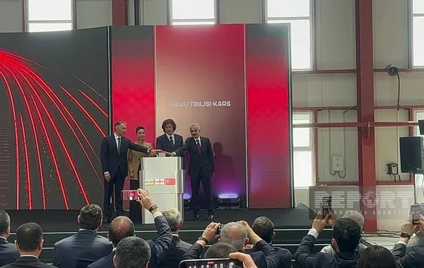 BTQ dəmir yolu xəttinin modernləşdirilmədən sonra rəsmi açılışı keçirilib - FOTO