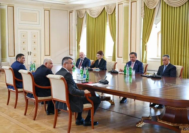 Prezident Ramil Usubovu və həmkarlarını qəbul edib - FOTO