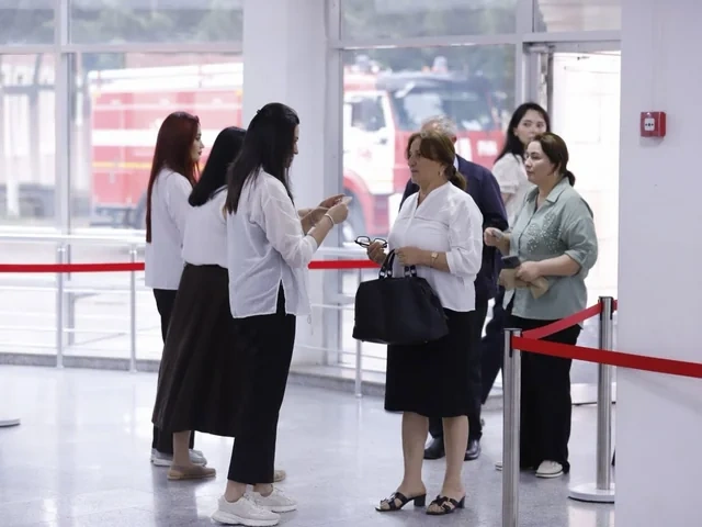 Sertifikasiya imtahanı verən müəllimlərin NƏZƏRİNƏ