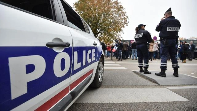 Paris metrosunda 3 qadın bıçaqlandı