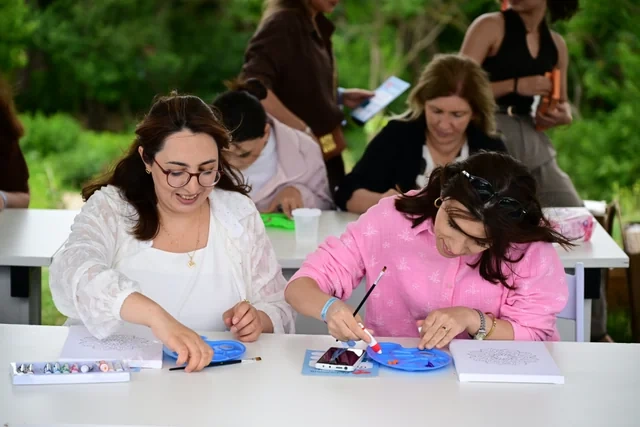 Leyla Əliyeva və Alyona Əliyeva Xeyirxahlıq Festivalında iştirak ediblər - FOTO