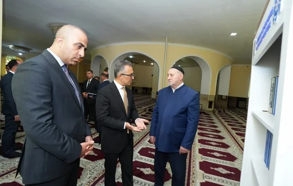 Ramin Məmmədov Biləsuvarda iki məscidi ziyarət edib - FOTO