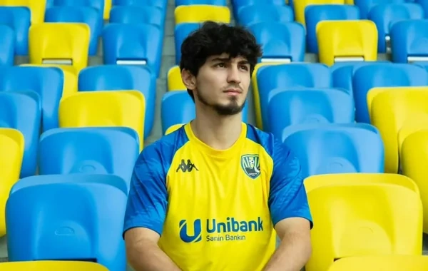 "Kəpəz" sabiq futbolçusunu geri qaytardı