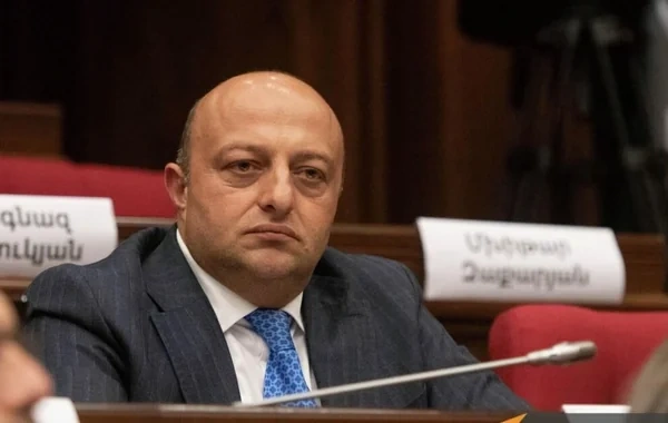 Ermənistanda deputatın ev dustaqlığı müddəti uzadıldı