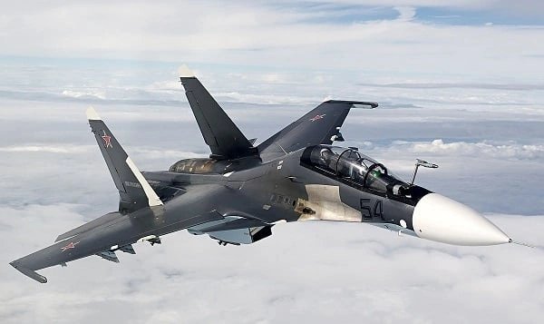 Su-30 qırıcısı qəzaya uğradı, pilotlar öldü