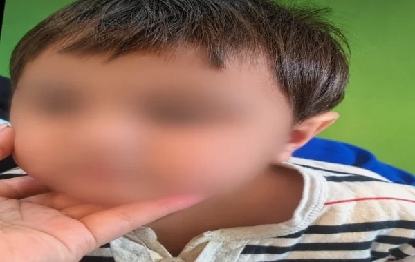 Dayəsi tərəfindən döyülərək öldürüldüyü iddia olunan körpənin görüntüsü - Video