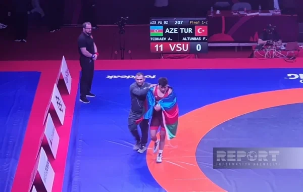 Güləşçimiz Ali Tsokayev Avropa çempionu oldu