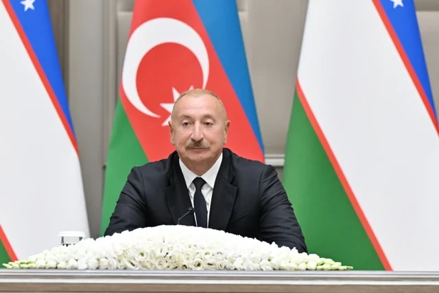 Azərbaycan və Özbəkistan prezidentləri mətbuata bəyanatlarla çıxış ediblər - FOTO