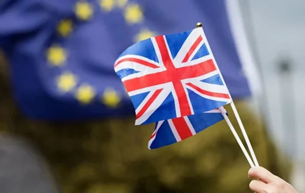 Böyük Britaniya və Aİ arasında yeni razılaşma: London mövqeyini dəyişməlidir
