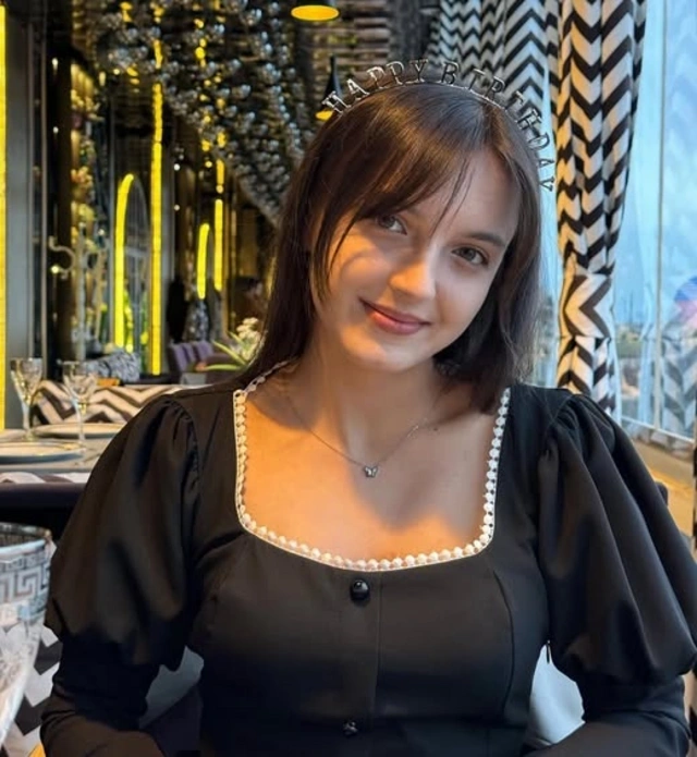 Qardaşı ilə faciəli şəkildə həlak olan qız tələbə imiş - 20 yaşlı Səmanın fotosu