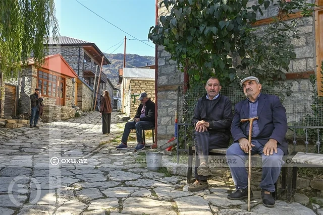 Tarixin yaşadığı küçələr, unudulmayan sənətlər: Basqal və Lahıcdan reportaj - Foto/Video