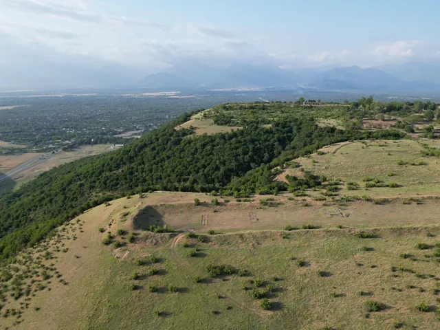 Qəbələdəki Kilsədağ kompleksində 10-dan artıq bürc yeri aşkarlanıb - FOTO