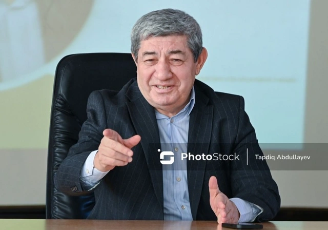 Üç dil, bir təfəkkür: Müasir Azərbaycan gənci hansı dilləri bilməlidir?
