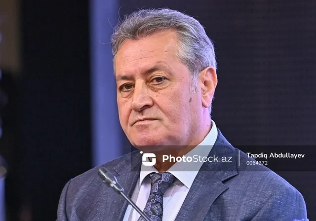 Çingiz Əlioğlu qələm dostlarının xatirələrində: "Elə bil dünyamız kiçilir…"