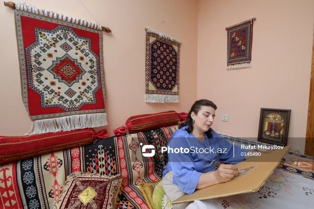 Gümüş və sədəfin harmoniyası: Mozaika ustasının sənət yolu - FOTOREPORTAJ