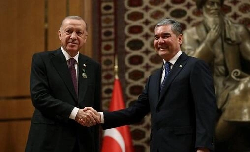 Ərdoğan Berdiməhəmmədovla görüşdü