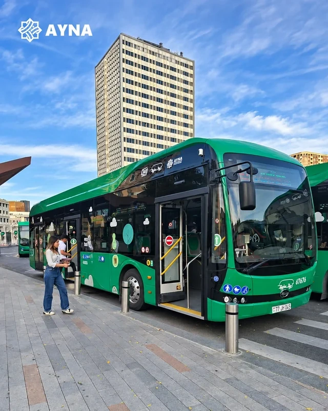 M2 nömrəli ekspres avtobuslara ikinci validator quraşdırılıb - FOTO