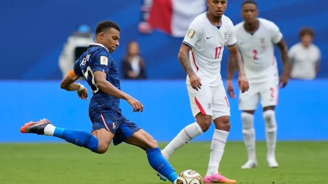 Mbappe Messini geridə qoydu: Yeni dünya rekordu