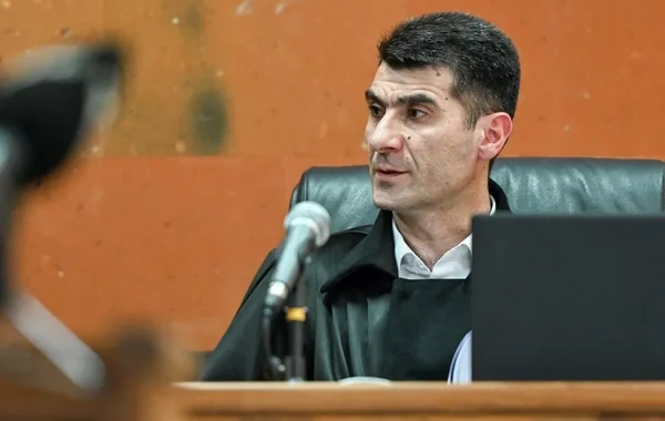 Ermənistanda II Qareginin qohumlarını azad edən hakimə qarşı icraat başlandı