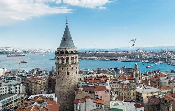 Türkiyədə məhkəmədən sürpriz qərar: Qalata qülləsi ilə bağlı mübahisəyə nöqtə qoyuldu