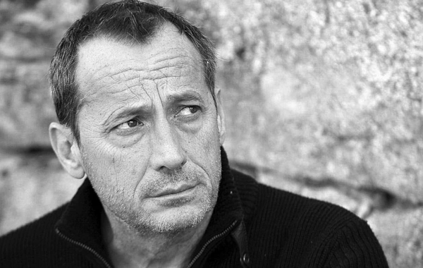 "Ayaçço"nun keçmiş prezidenti anasının dəfnində güllələndi