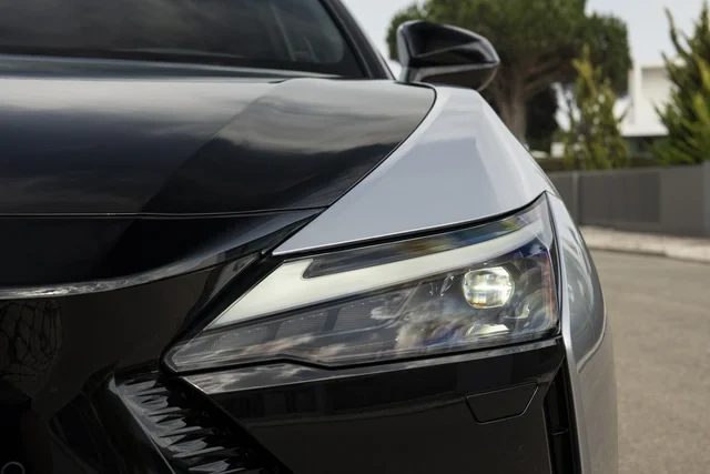 "Lexus RZ" - Elektrikli lüksün yeni erası