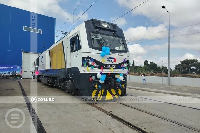 Çindən Bakıya yeni lokomotivlər gətirildi - FOTO - VİDEO