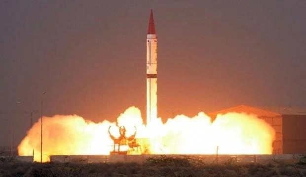 Pakistan qanadlı raketi sınaqdan keçirdi