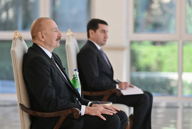 İlham Əliyev İsveçin Azərbaycana yeni təyin olunmuş səfirini qəbul edib - FOTO