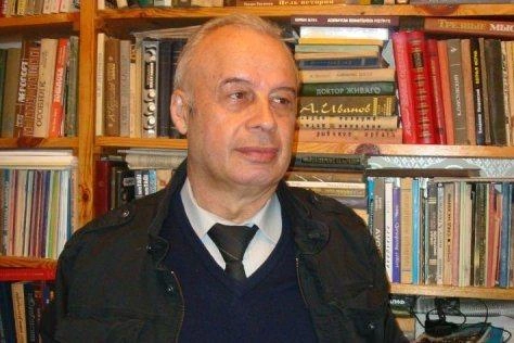 Tanınmış yazıçıda ağır xəstəlik aşkarlandı