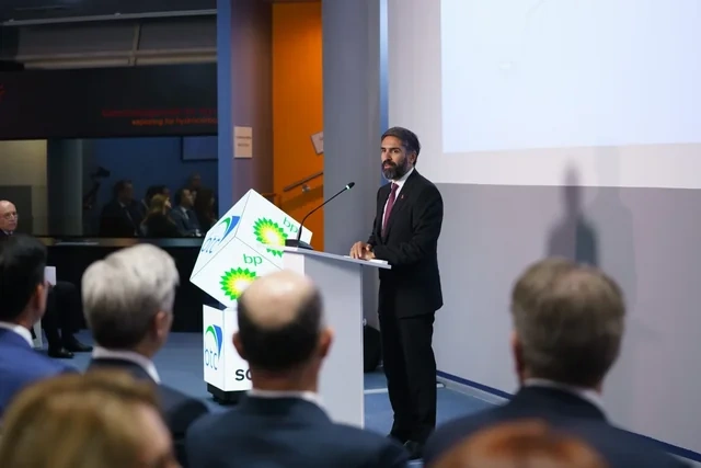 BTC boru kəmərinin operatorluğu SOCAR-a təhvil verildi - FOTO - VİDEO