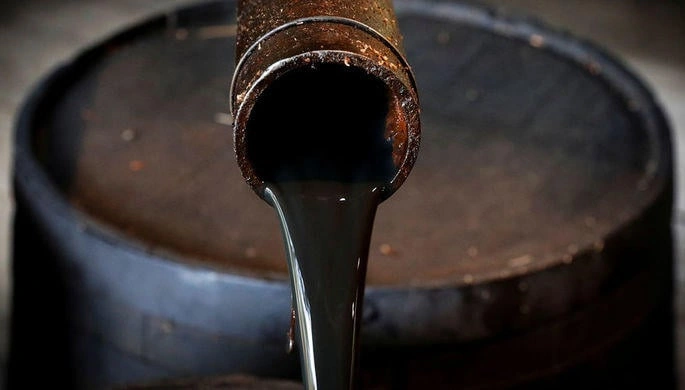 Neft bahalaşmaqda davam edir