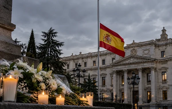 İspaniyada üçgünlük matəm elan edildi