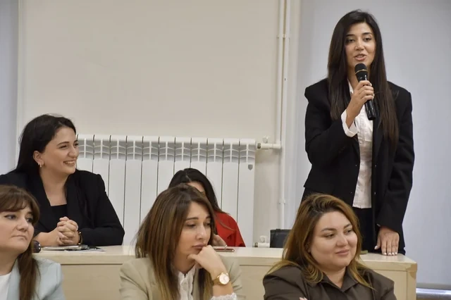 Əlaqələndirmə Qərargahının İşçi Qrupunun üzvləri Qarabağ Universitetində tələbələrlə görüş keçirib - Foto