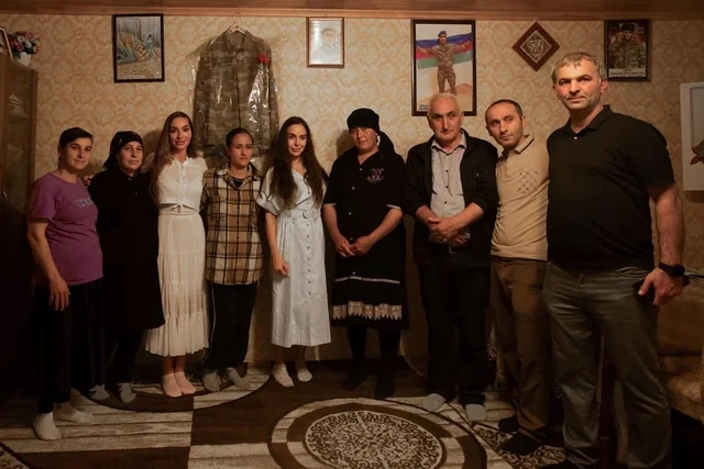 Leyla və Arzu Əliyevalar Lənkəranda şəhid ailəsini ziyarət ediblər
