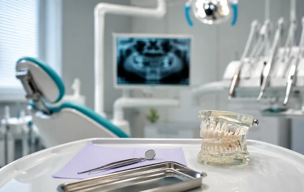 Bakıda məşhur klinikada pasiyentin başına oyun açdılar - VİDEO