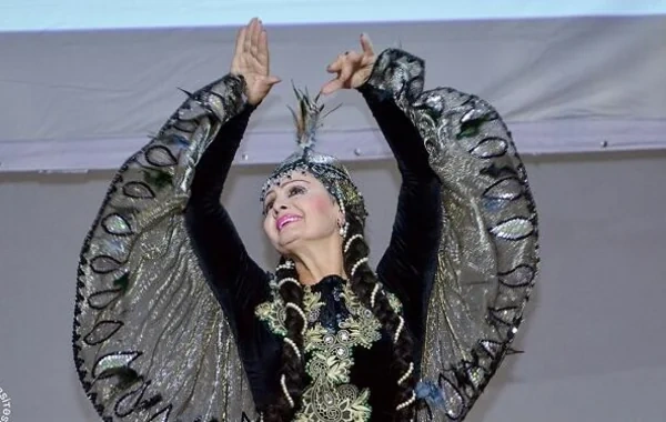 Xalq artistindən kişi kimi rəqs edən qadınlara İRAD
