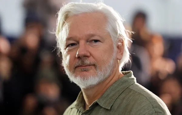Culian Assanjdan xəbər var: "WikiLeaks" layihəsinin yaradıcısı səssizliyini pozdu - FOTO